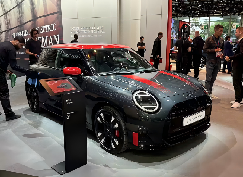 Kiinan valmistama sähköinen mini Cooper, Aceman JCW asetettu käynnistykseen