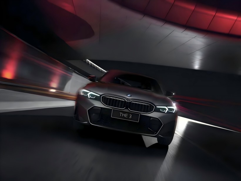 BMW 3 -sarjan 50 -vuotisjuhlan rajoitetun erän viralliset kuvat on julkaistu. Rajoitettu 2 500 yksikköön ja varustettu yksinoikeudella maalilla jne.