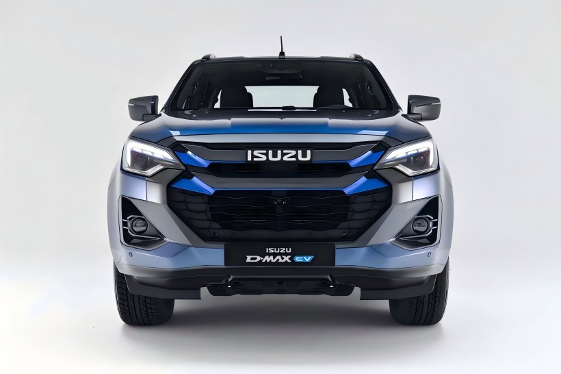 Isuzu vapauttaa viralliset kuvat kokonaan sähköisestä pikakuorma-auto D-Max EV: stä kaksoottorisella nelivetoisella voimalaitoksella